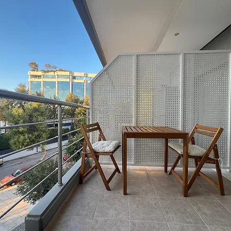 Pentelis Cozy In Paleo Faliro Apartment *