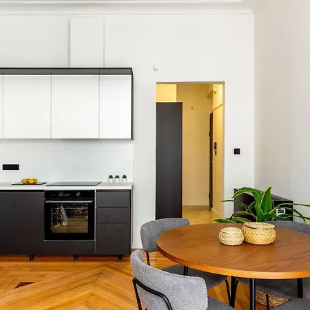 Apartment The Met By Zoia Living