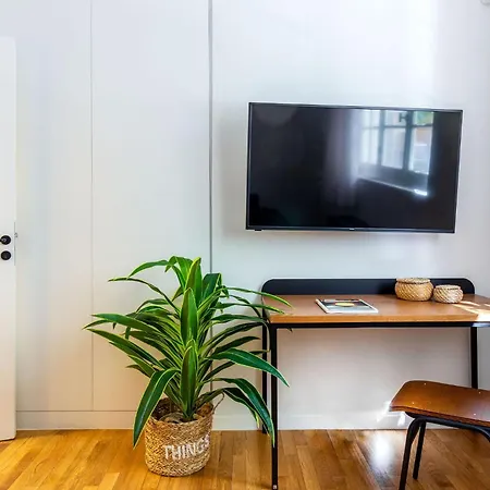 The Met By Zoia Living Apartment