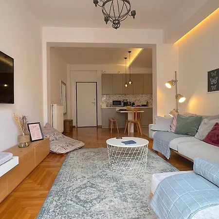 Pirgotelous Spacious 3bdr In Pangrati