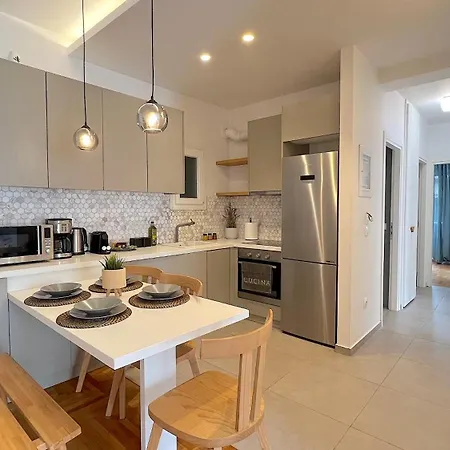 Pirgotelous Spacious 3bdr In Pangrati Apartment *