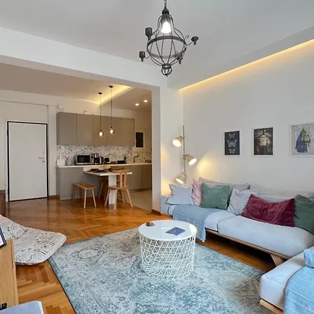 Pirgotelous Spacious 3bdr In Pangrati * Athens