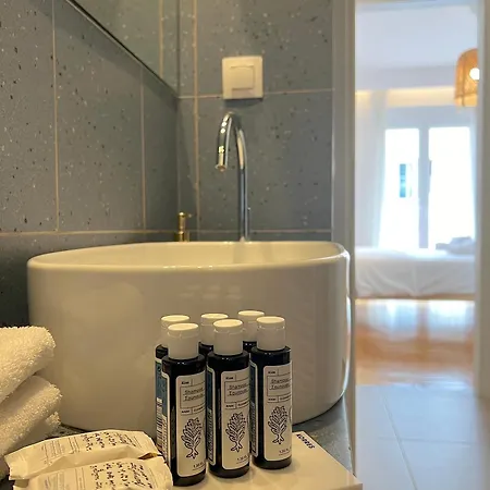 Apartment Pirgotelous Spacious 3bdr In Pangrati Athens