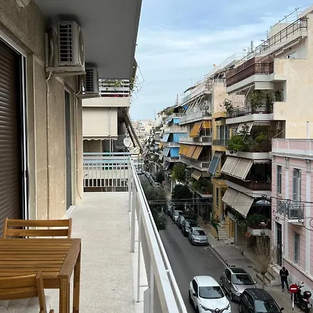 Pirgotelous Spacious 3bdr In Pangrati *