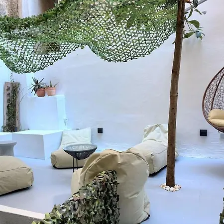 Boutique 52sq Plaka