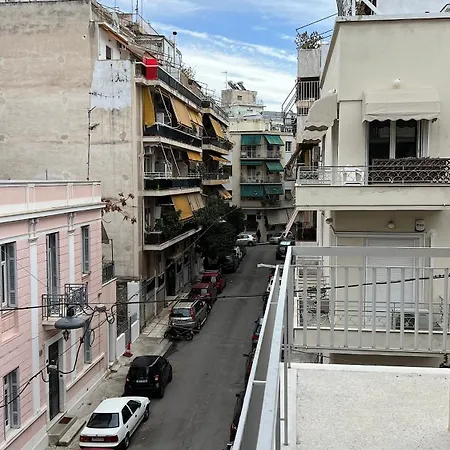 Apartment Pirgotelous Spacious 3bdr In Pangrati *