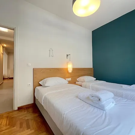 Pirgotelous Spacious 3bdr In Pangrati *