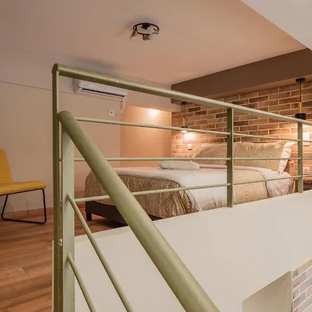 In The Center Of 'a Modern Loft' *