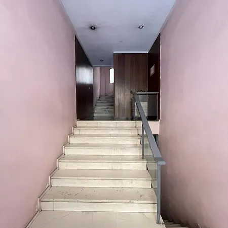 Apartment Bright 2 Bdr Pagrati