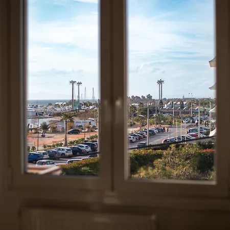 Apartment Two Bedroom Sea View In Glyfada Athens