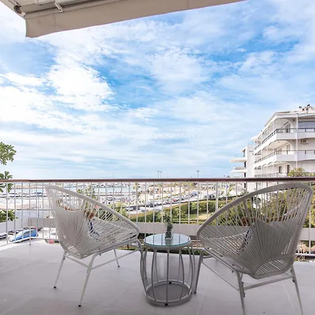 Two Bedroom Sea View In Glyfada *
