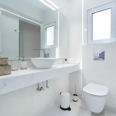 3b Modern Bliss - Greecing * Athens