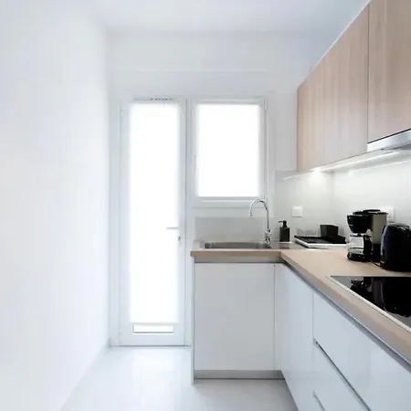 Apartment 3b Modern Bliss - Greecing *