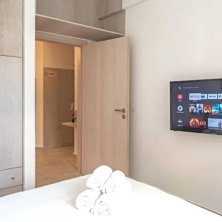 Lovely In The Center Of Apartment *