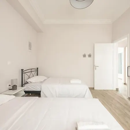 Apartment Family In Close To Peristeri