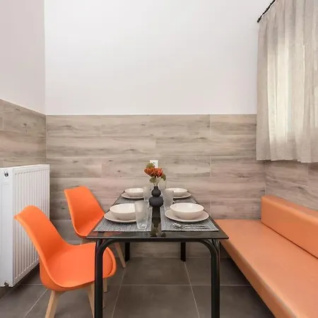 Apartment Family In Close To Peristeri *