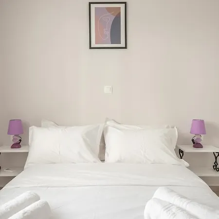 Apartment Family In Close To Peristeri