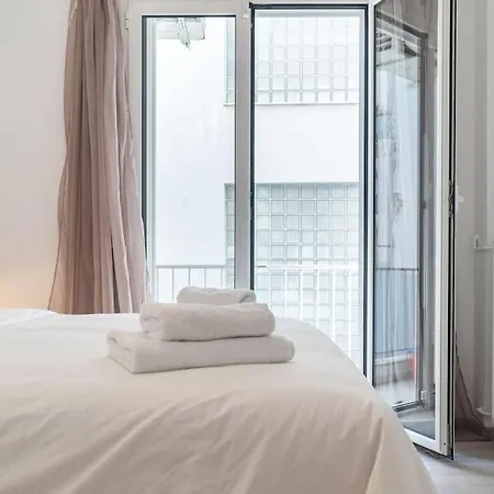 Syntagma Square, 60sqm Platinum * Athens