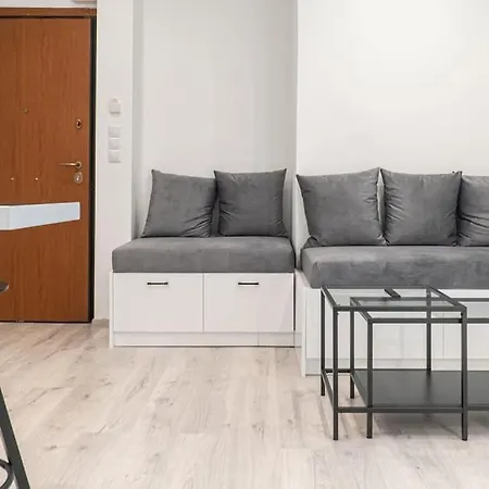 Syntagma Square, 60sqm Platinum * Athens
