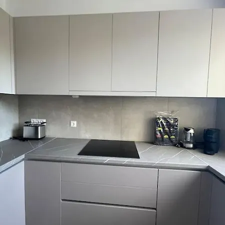 Apartment Glyfada 3 Bed: Modern & Cozy Athens
