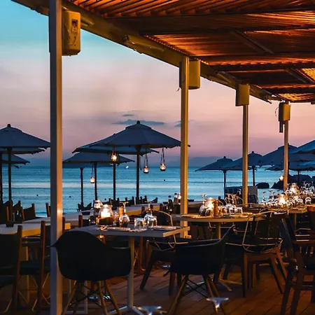 Vouliagmeni Gardensuite Astir