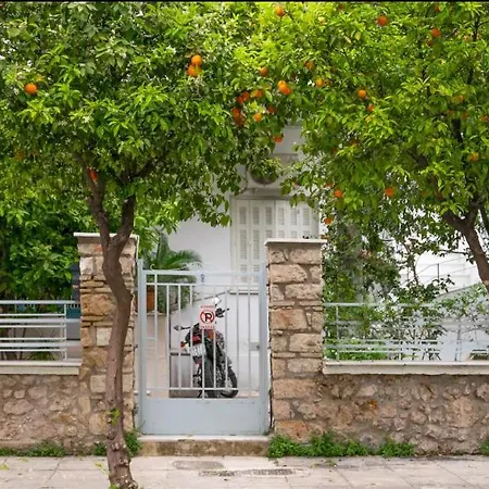 Apartment Classic Luxury Apartment, 3 Km Form Acropoli, 5km From The Athens