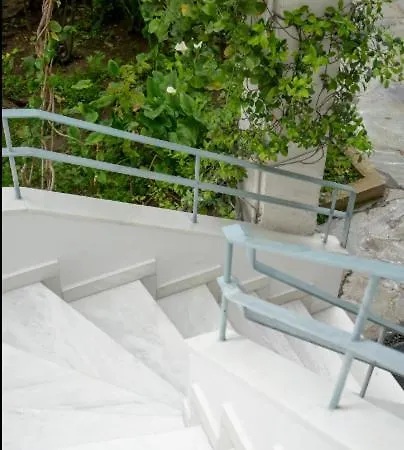 Classic Luxury Apartment, 3 Km Form Acropoli, 5km From The Athens