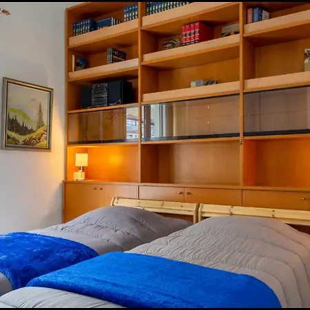 Classic Luxury Apartment, 3 Km Form Acropoli, 5km From The Apartment