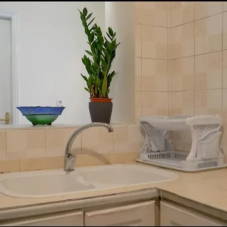 Classic Luxury Apartment, 3 Km Form Acropoli, 5km From The *