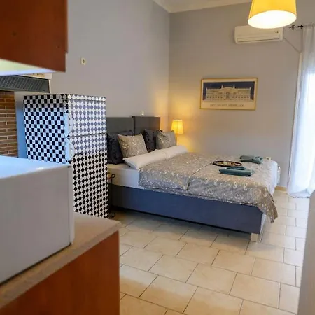 'afrodite' Cozy In Egaleo Athens