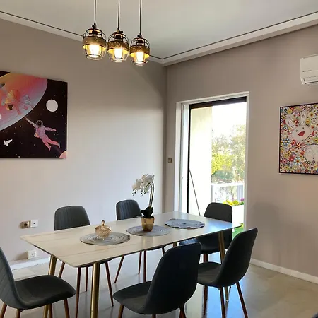 Glyfada Apartment *