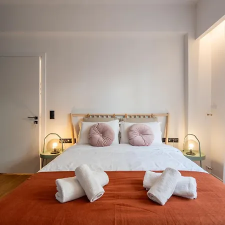 Liv - Modern Heavenly Retreat In Exarcheia Athens