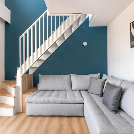 Exceptional Living Lofts By Upstreet Atene