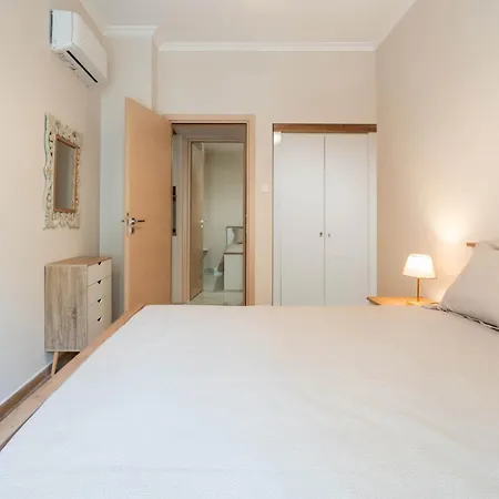 Rovertou Galli 3-5 By Concept Residences *