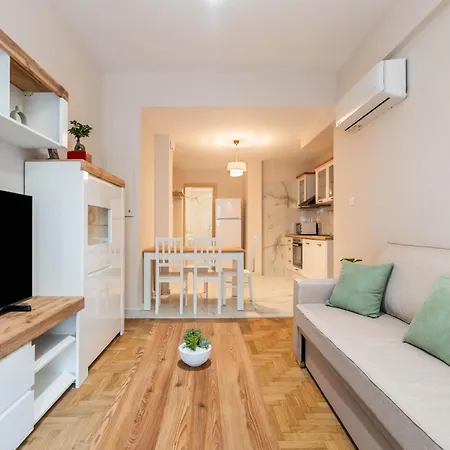 Rovertou Galli 3-5 By Concept Residences