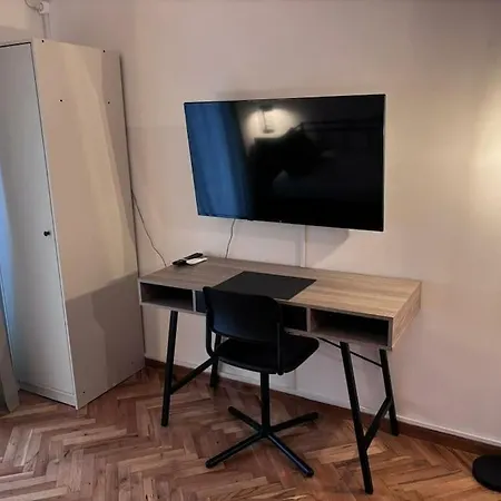 & Modern Apartment