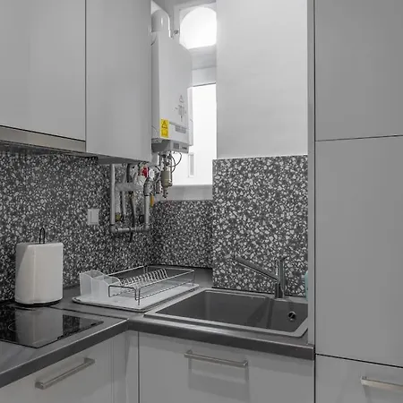 Apartment Amazing Location - 2 Min From Acropolis