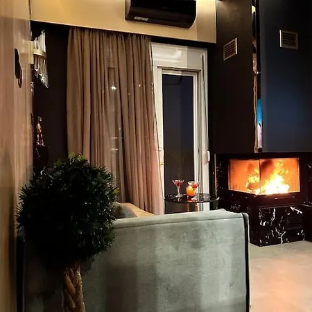 Apartment Luxury Designed Penthouse Center Near Metro Jaccuzi Fireplace View Bar Art *