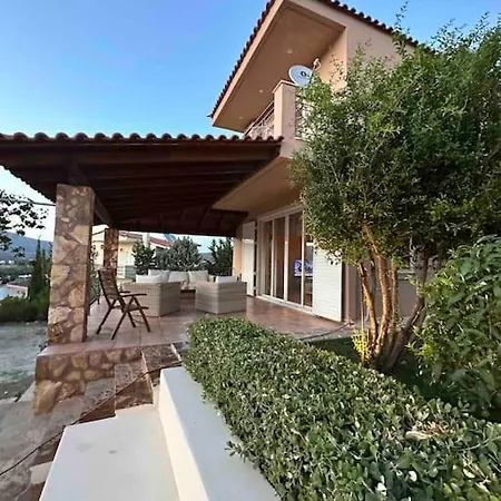 Holiday home Escape In Anavissos