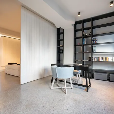 Syntagma Square 2 Bedrooms 4 Pers By Mps