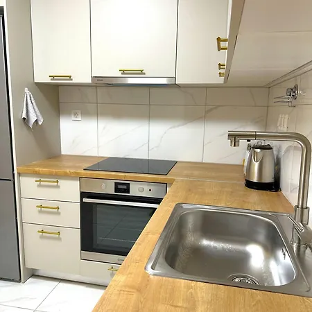 Queens Avenue Apartment