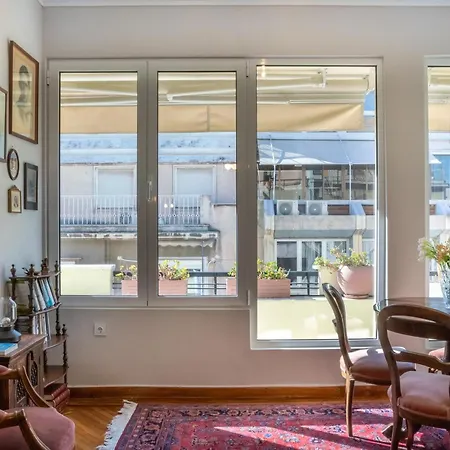 Vintage Kolonaki Luxury Penthouse * Athens