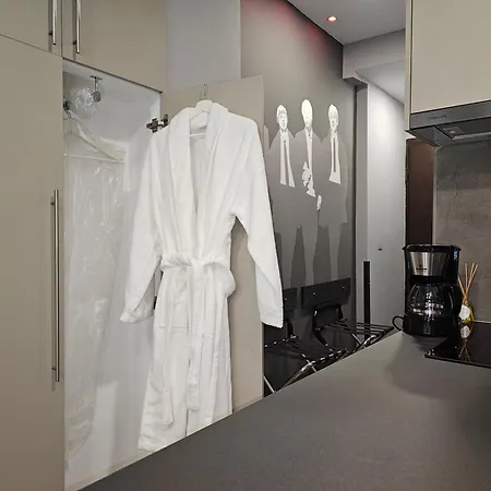 Apartment Dione Luxury Business In The Heart Of Athens