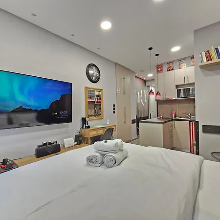 Dione Luxury Business In The Heart Of *