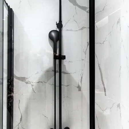 Elegant Dwelling *