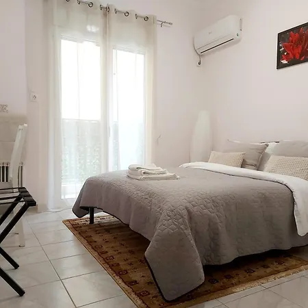 Your Perfect Place 1min From Kato Patissia Station -100mbps *