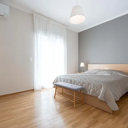 Corner Penthouse In Acropolis Apartment