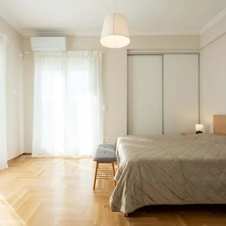 Corner Penthouse In Acropolis Athens