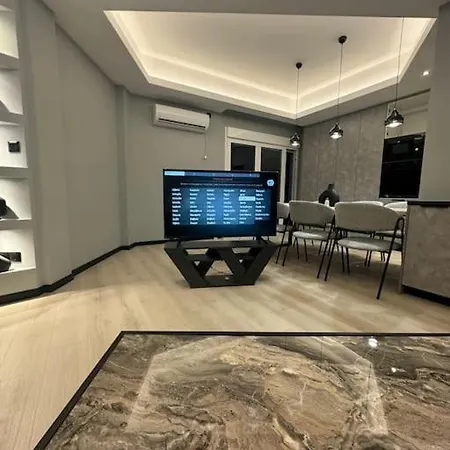 Διαμέρισμα Luxury In