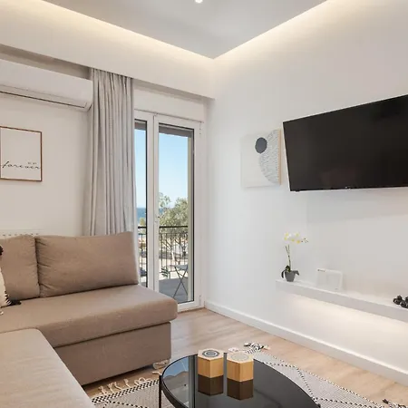 Glyfada Cozy Living Apartment Athens